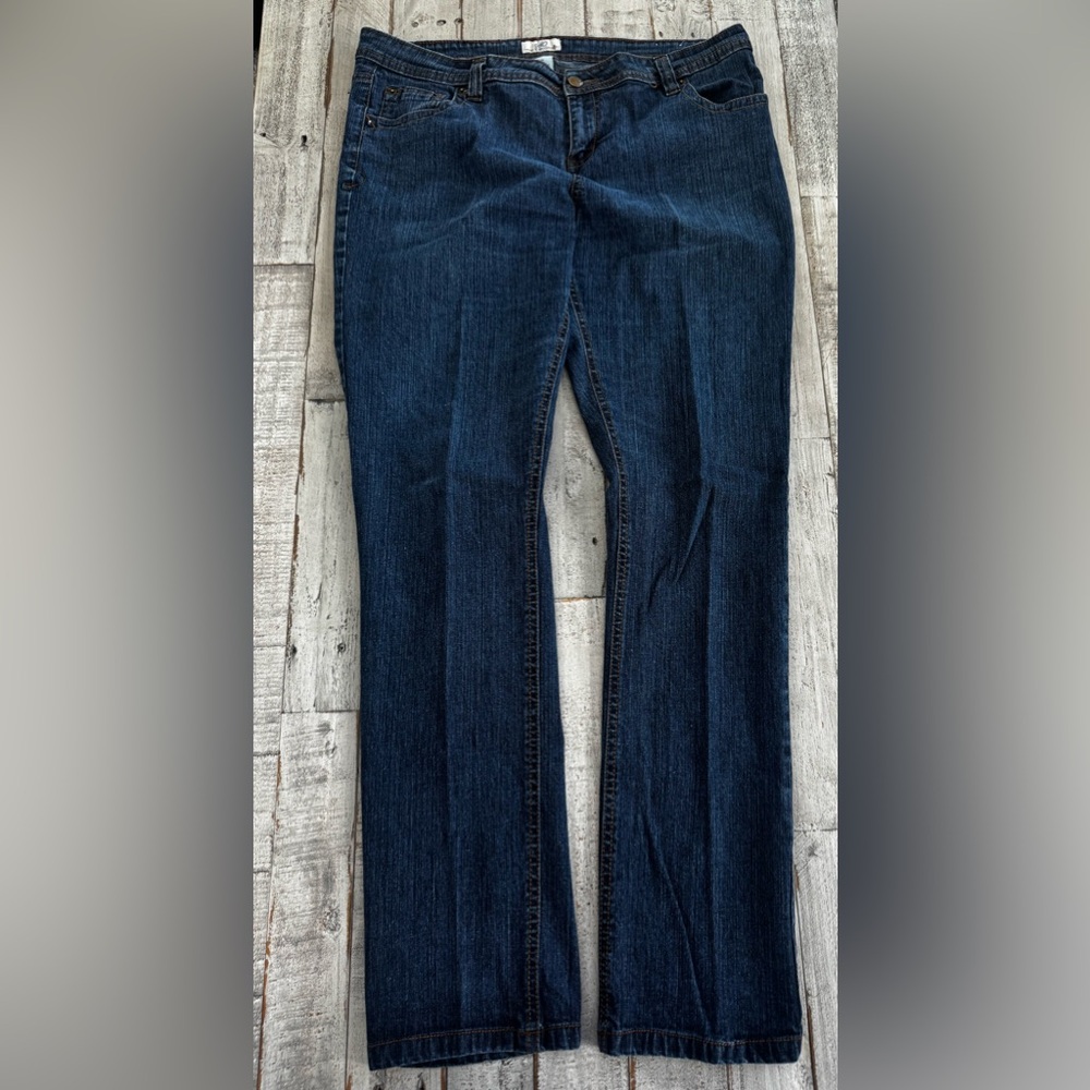 So Wear It Declare It Women’s Dark Blue Straight Leg Jeans